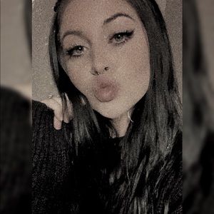 Meet your Posher, Andi leigh